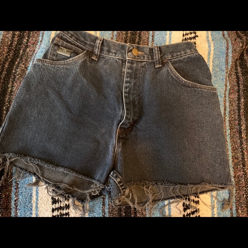 Vintage Wrangler Blue cut off shorts
